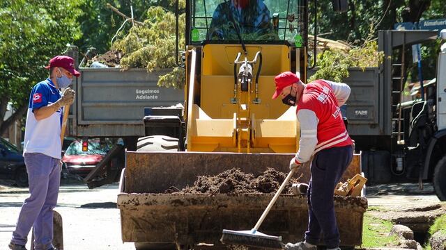 Desde la comuna continúan con los trabajos de recolección de basura y embanque luego de las tormentas.