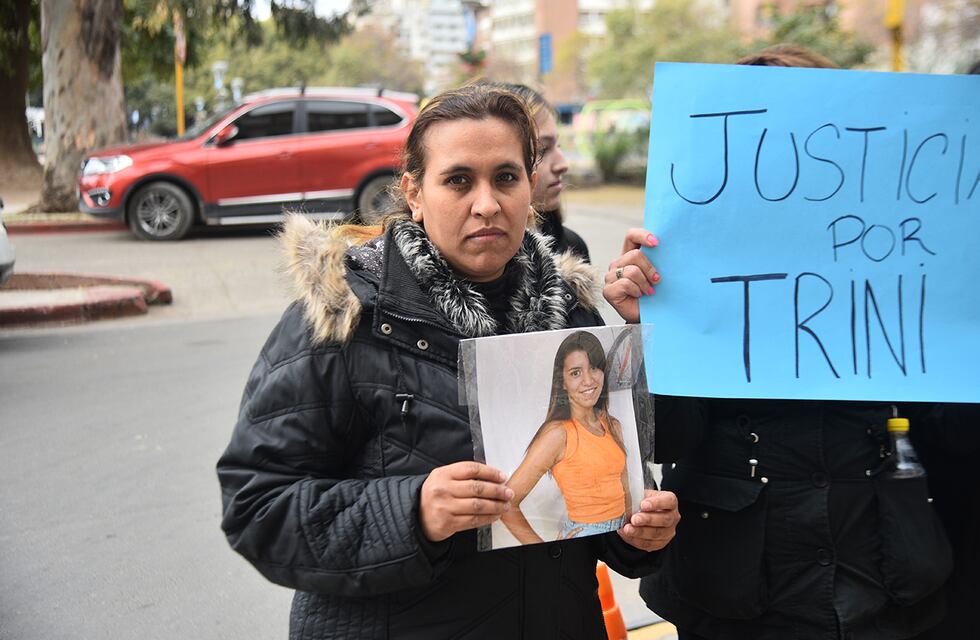 Perros peligrosos en Córdoba: el apoyo de Martín Llaryora a la madre de Trinidad