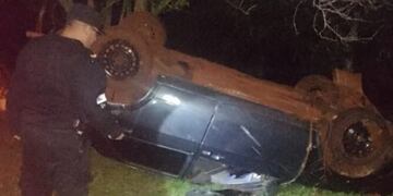 Santo Pipó: despiste de automóvil dejó como saldo un herido.