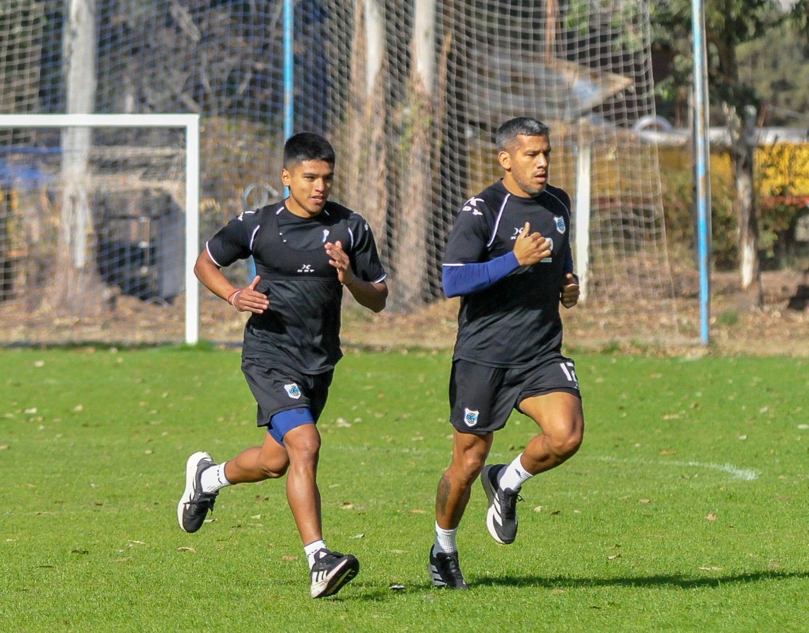 Tras una intensa semana de preparación, Gimnasia de Jujuy visita este domingo a Almirante Brown en el estadio “Fragata Presidente Sarmiento” por la fecha 28 de la Primera Nacional.