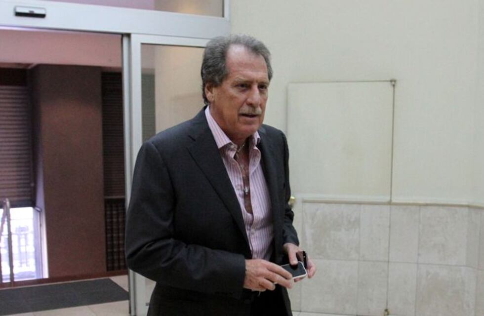 El Banco Macro emitió un comunicado para despedir a su presidente Jorge Brito