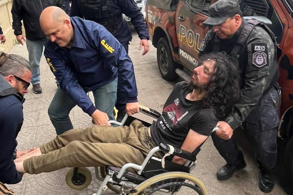 Pablo Laurta, a poco de ser detenido en Entre Ríos. (Policía)