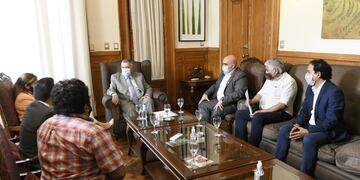 Jaldo se reunió con dirigentes Kirchneristas.