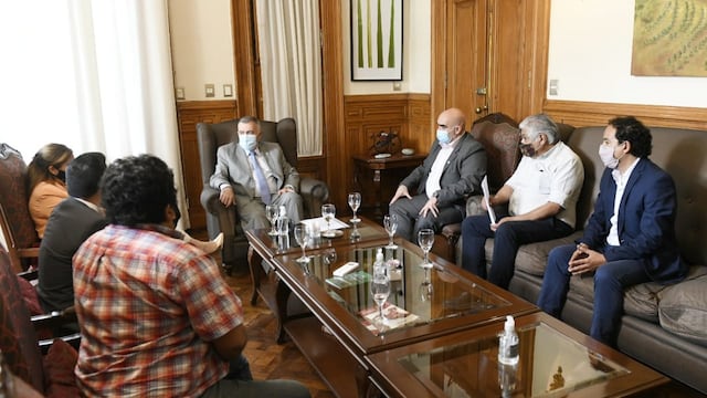 Jaldo se reunió con dirigentes Kirchneristas.