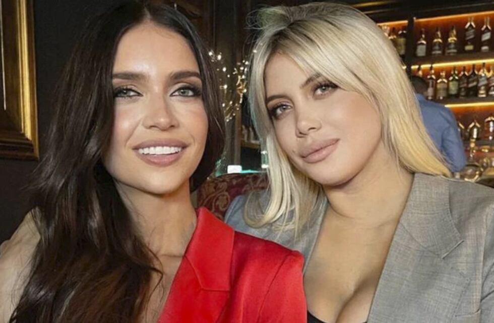 Wanda y Zaira Nara fueron al teatro a ver Casados con Hijos y eligieron looks opuestos