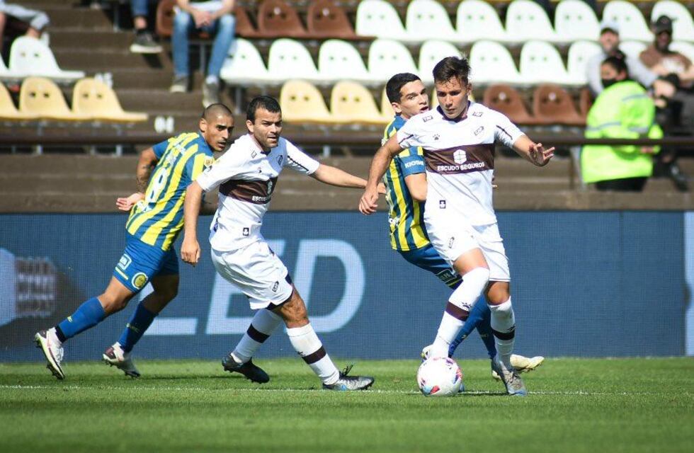 Augusto Schott jugó los 90 minutos en el empate entre Platense y Rosario Central