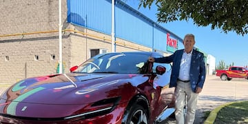 Héctor Laca, el empresario que es dueño de la única Ferrari Purosangue de Argentina.