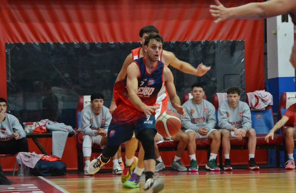 Almafuerte y El Ceibo avanzaron en la Liga Federal de Básquet barriendo sus series