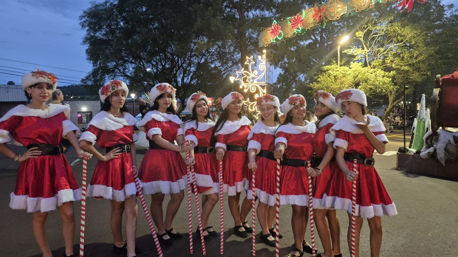 Miles de personas disfrutaron de una segunda noche llena de tradición en la Fiesta de la Navidad en Alem.
