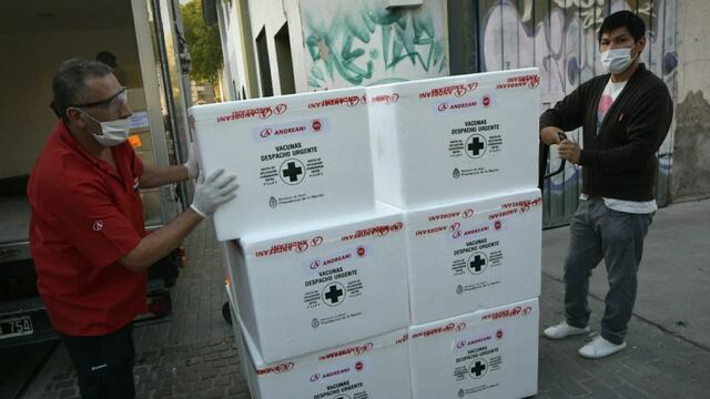 Mendoza relevó y aún falta que la Nación le envíe el 44% de las vacunas para la población prioritaria. Orlando Pelichotti/Los Andes