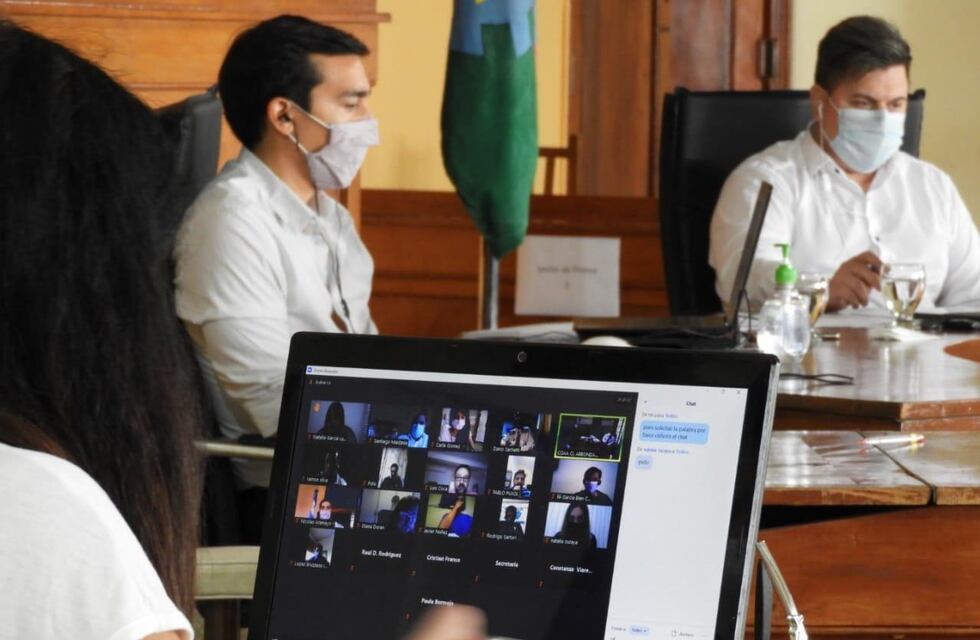 Hospital Naval: reunión entre concejales y autoridades navales