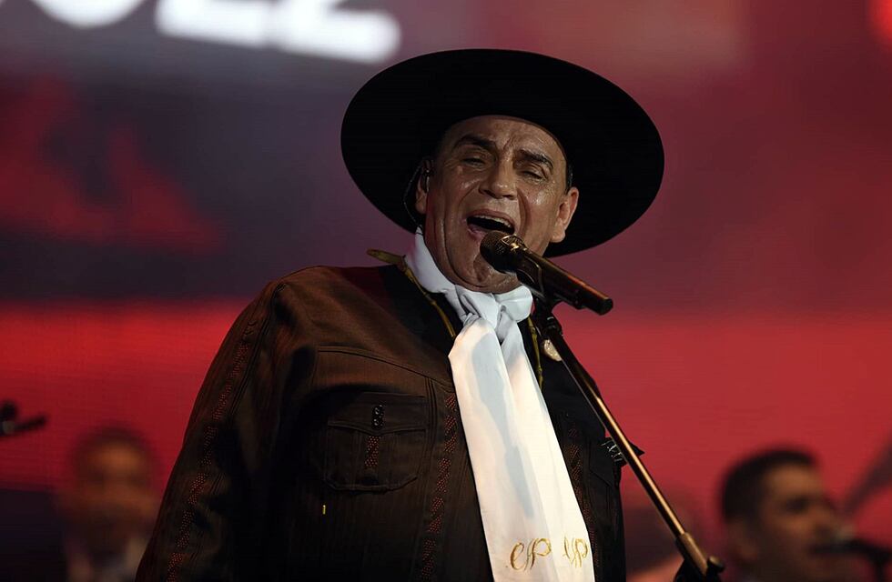 El Chaqueño y una noche con alta concurrencia en el Festival de Cosquín