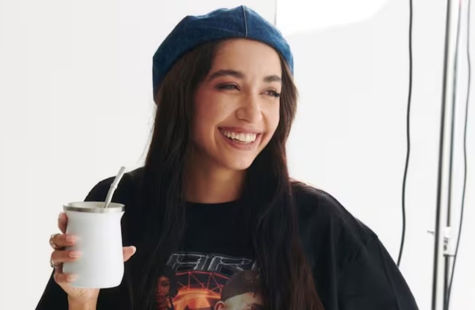 María Becerra se cansó y le respondió a quienes la critican por sus vacaciones en Finlandia: “Invierto en mi país...”