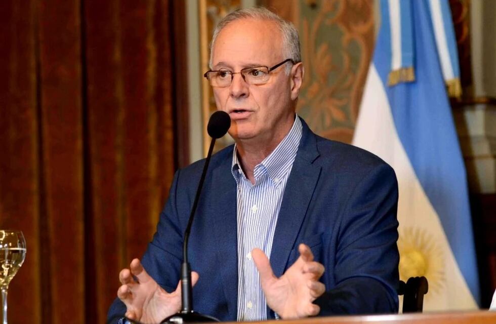 Daniel Gollan: “Las denuncias malintencionadas entorpecen, pero vamos a seguir vacunando”