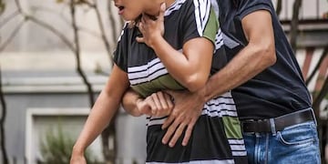 Técnicas de auxilio en caso de atragantamiento, Prevención y Maniobras.