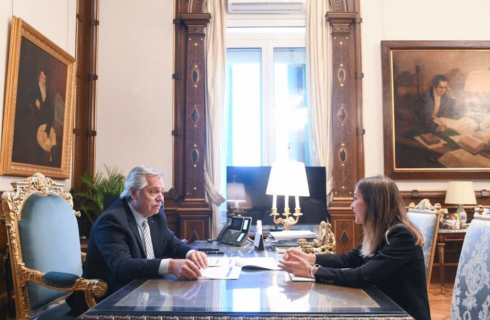 Unificaron el pago de la Tarjeta Alimentar y la AUH: cuánto va a cobrar cada familia en noviembre