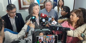 La UNJu y el CEC anunciaron el dictado de cursos de formación profesional, dirigidos especialmente a los empleados de comercio.
