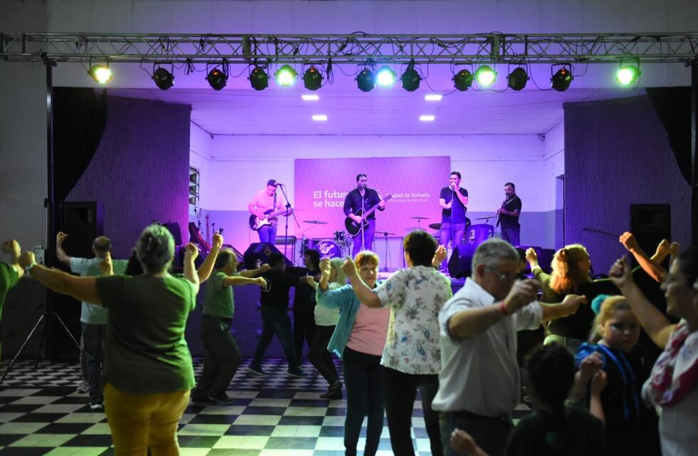 Música y danza para celebrar el día de la Patria en Independiente