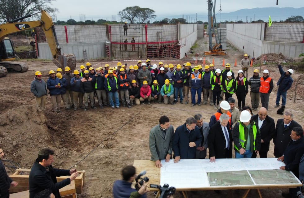 San Andrés: El presidente Alberto Fernández junto a Manzur y Jaldo recorrieron la planta de tratamiento de líquidos cloacales