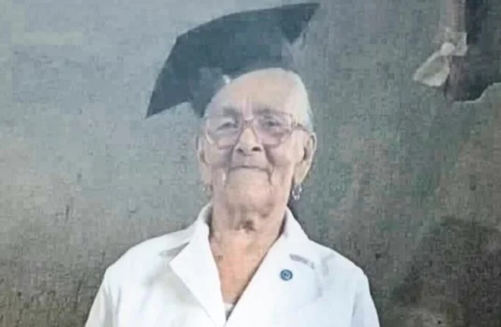 Triunfo de la perseverancia: Lorenza Villalba, de 78 años, completa su educación primaria en Eldorado