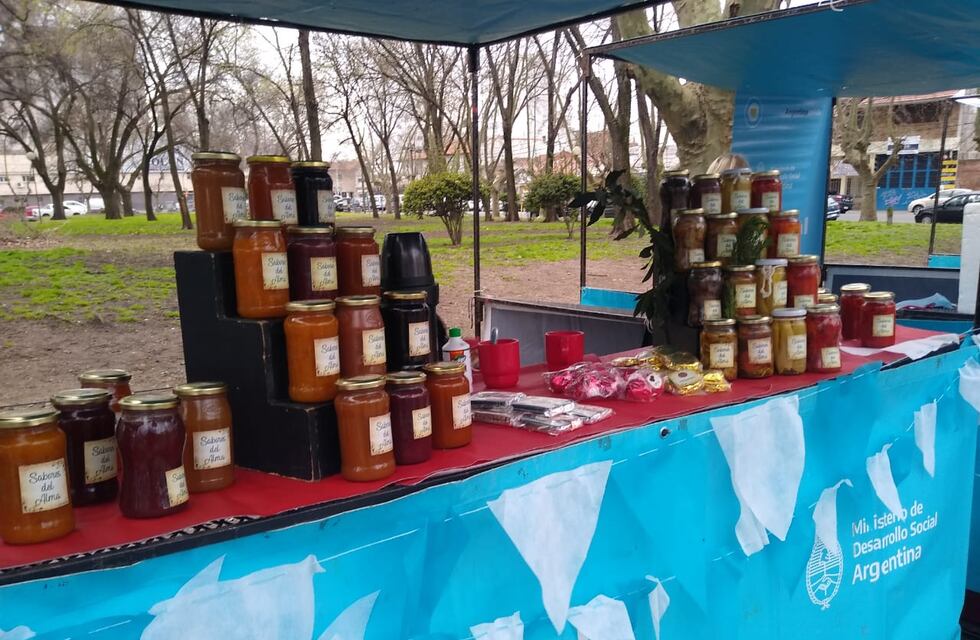 De la mano de un centro de jubilados, la Feria del Bien Vivir llega a Barrio Belgrano