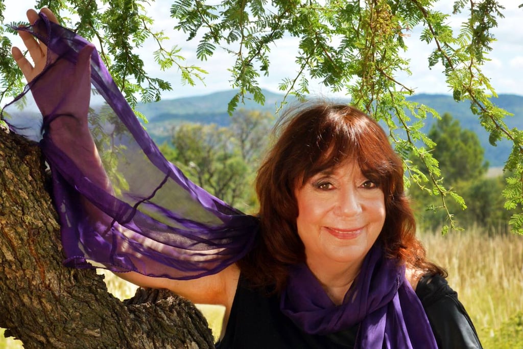 Predicciones para Argentina y los signos del horóscopo chino en el año de la Serpiente de Madera, según Ludovica Squirru. (Gentileza Claudio Herdener)