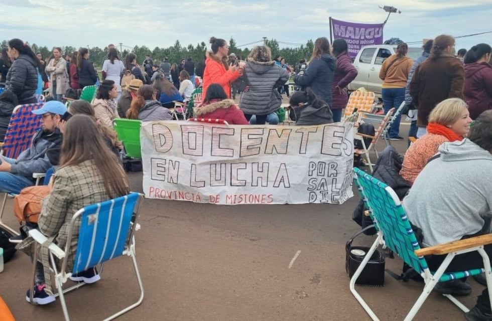 Continúan las protestas docentes en Misiones con nuevos cortes de ruta