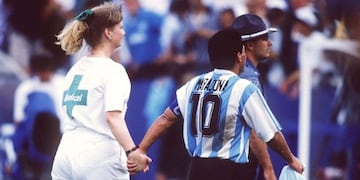 Sue Carpenter llevó de la mano a Diego Armando Maradona al control antidóping.
