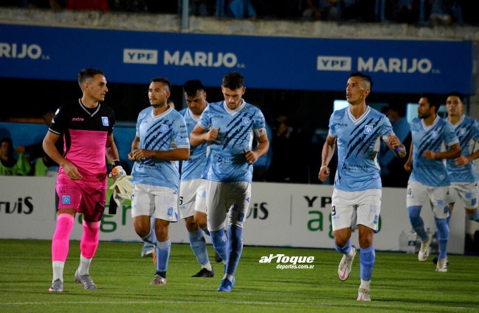 Ignacio Abraham debutó en la Primera Nacional en el empate de Estudiantes de Río Cuarto e Instituto