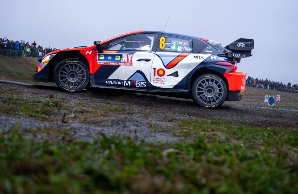 Rally Mundial: Tanak ganó en Europa Central y postergó la definición del campeonato