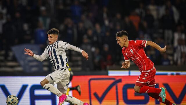 Pura potencia. El juvenil Diego Barrera, titular por primera vez en Talleres.