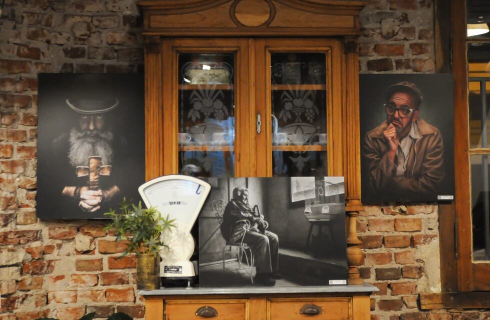 El Foto Club Arroyito expone la muestra de la ciudad de Córdoba “Retrato Espejo del Alma”