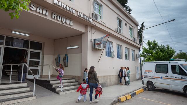 Ambas niñas se encuentran en el Hospital San Roque, y aún no se han hecho presentes familiares.