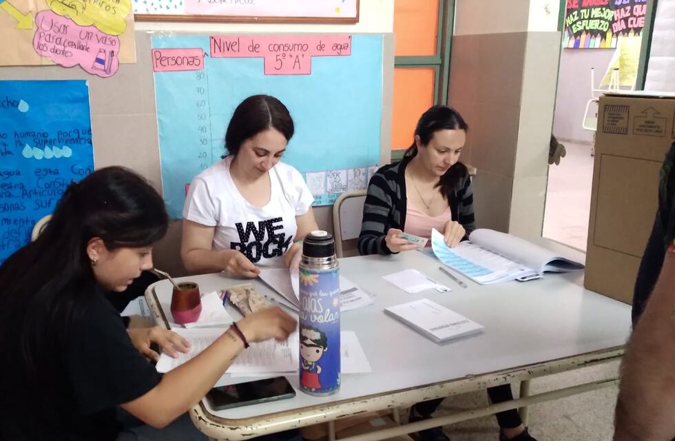 Cerraron los comicios 2023, en Arroyito votó más del 78% del padrón