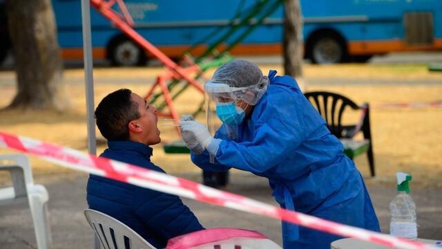 Centro de testeo de la terminal de ómnibus se traslada al Polideportivo de Los Maristas