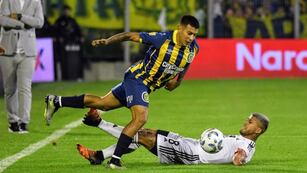 Riestra jugó con 10, pero a Central no le alcanzó.