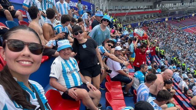 Hinchas de Racing de Arroyito viajaron a Paraguay