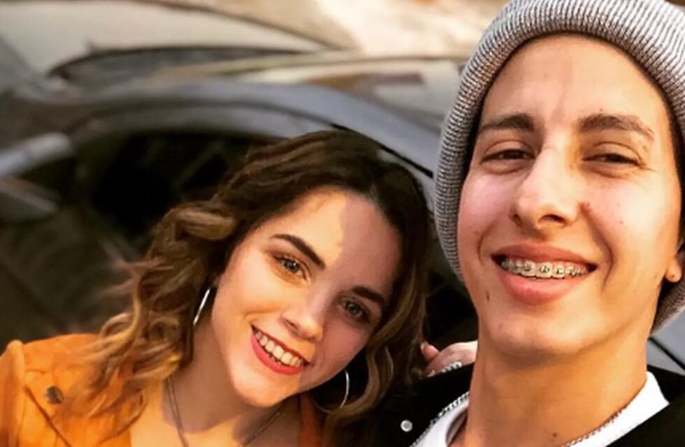 Una pareja salió a merendar y el novio hizo una broma que se volvió viral en TikTok