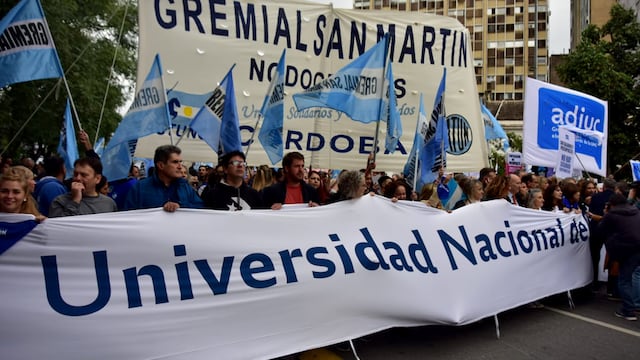 Marcha federal universitaria en Córdoba.