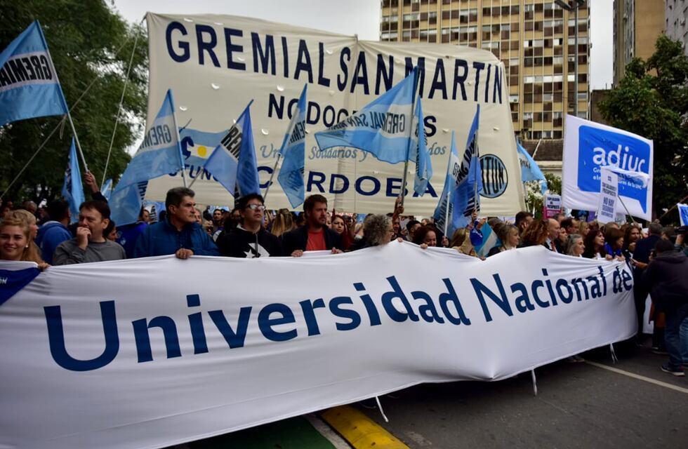 Marcha Federal universitaria en Córdoba: actividades y calles que se ven afectadas