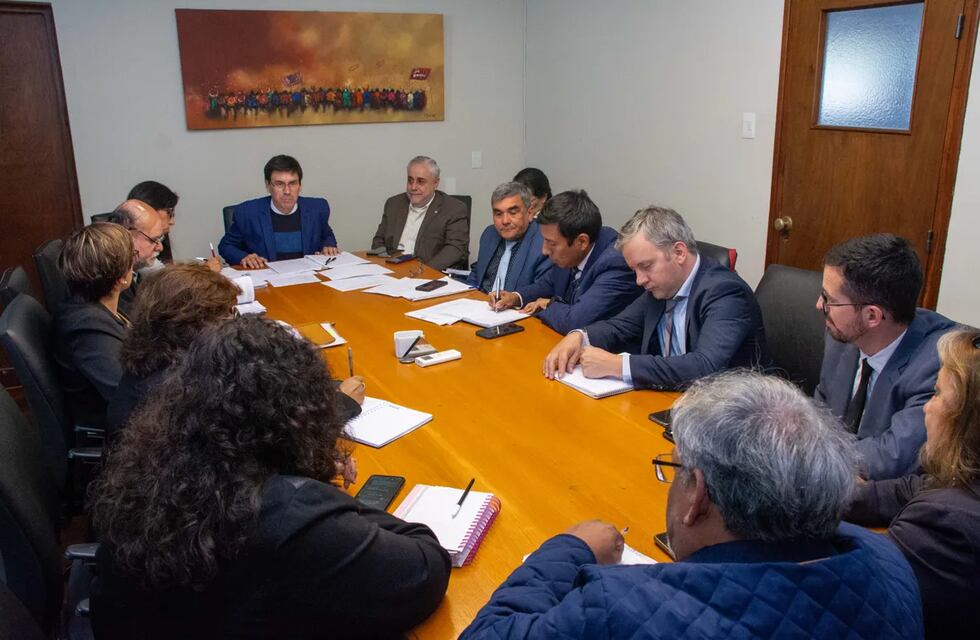 Paritarias en Jujuy: el Gobierno ofreció 18% de aumento y un bono de $20.000