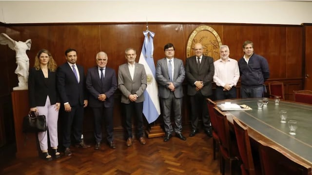 Seguridad y la UNT firmaron un convenio para trabajaran en conjunto en la prevención de adicciones