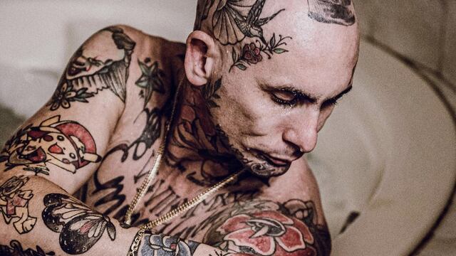 El llamativo mensaje que grabó Emanuel Noir de Ke Personajes para sus fans desde la ducha