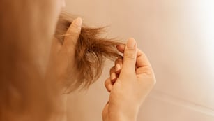 ¡Adiós al pelo seco!: Hidratá tu cabello con esta económica máscara natural que se hace con 3 ingredientes.