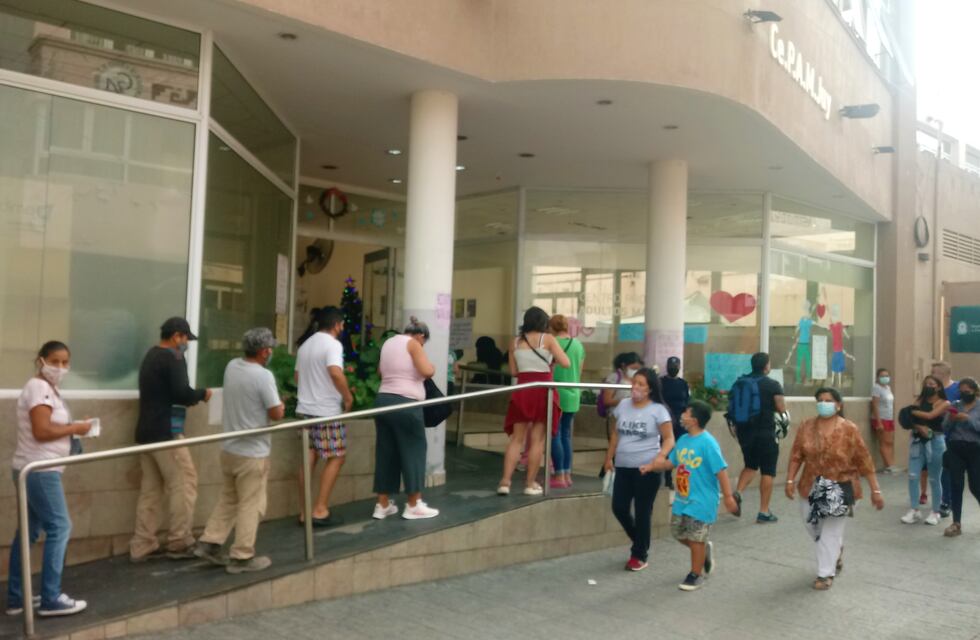 En Jujuy continúa la prohibición para eventos masivos en lugares cerrados