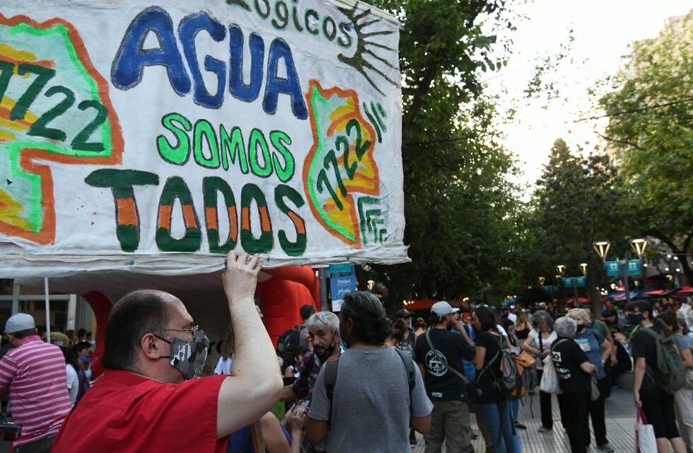 Marcha y concetración por el agua en Mendoza para defender la ley 7722