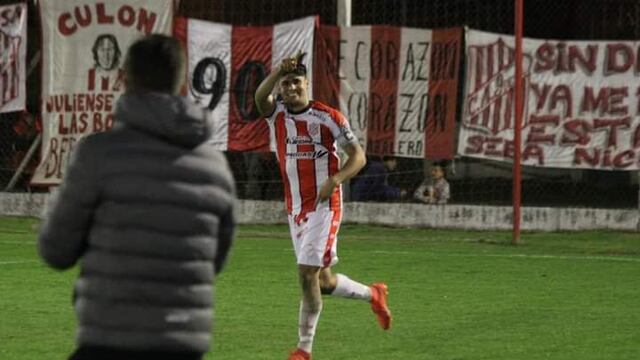 Facundo Centurión festeja su gol