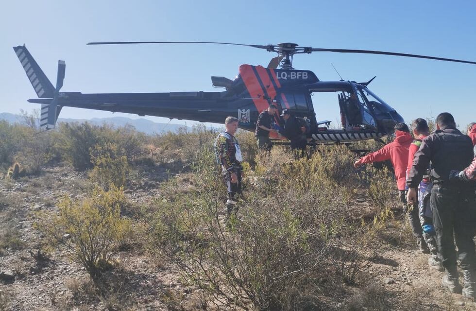 Un endurista se accidentó en Maipú y fue trasladarlo en helicóptero hacia un hospital