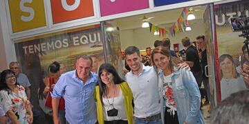 Los candidatos de Juntos por el Cambio, celebrando el resultado de las elecciones (Foto:Gentileza Mario Liotta)
