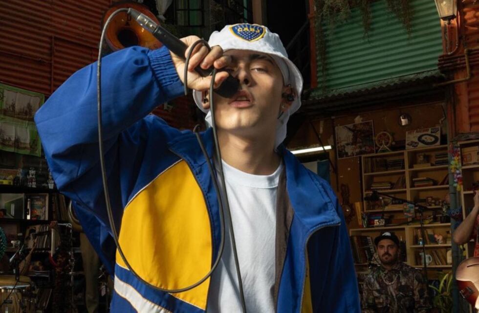 Trueno estrenó su Tiny Desk Home Concert desde el barrio de La Boca